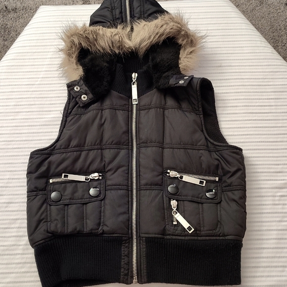 77 seventy seven Jackets & Blazers - SEVENTY SEVEN "77" WOMEN'S WINTER ❄️❄️ DOWN VEST